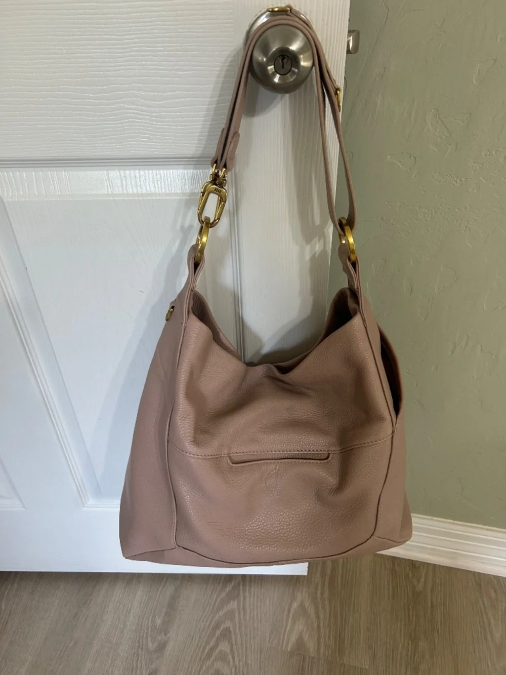 HOBO Pebble Grain Leather